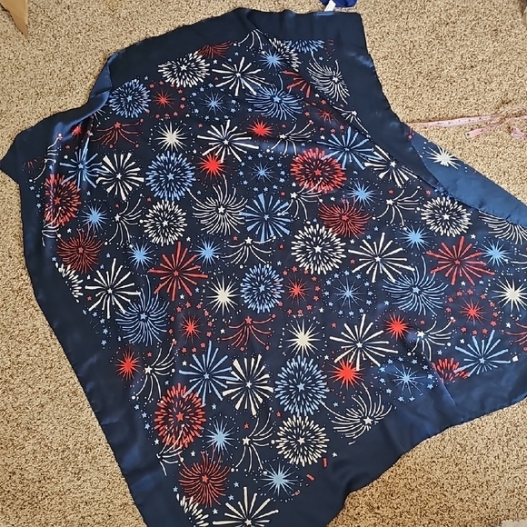 Fun Fireworks Pattern Scarf - Picture 2 of 6